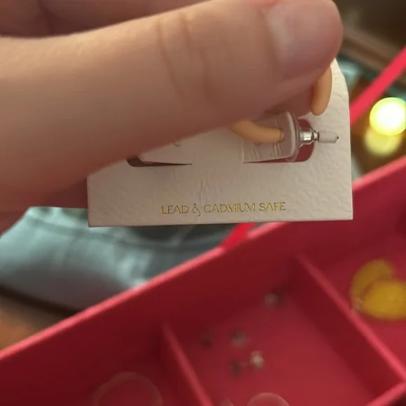 brand new with tag in package light orange hoop earrings - Picture 2 of 3